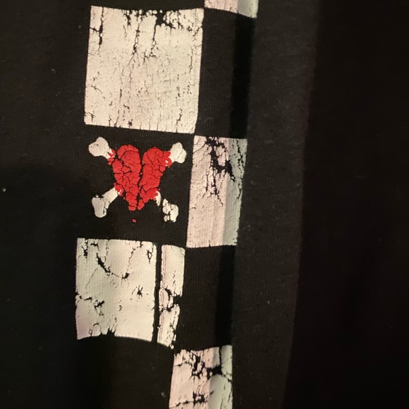 Black long sleeve tee - Picture 2 of 5